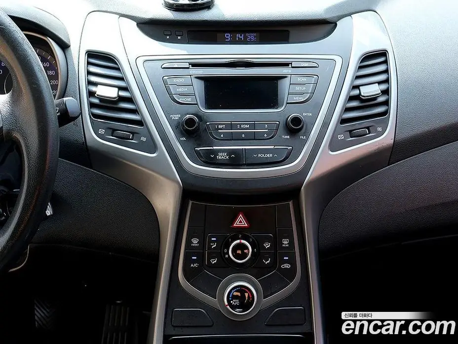 Hyundai Avante 2015 1.6 механика, фото 9