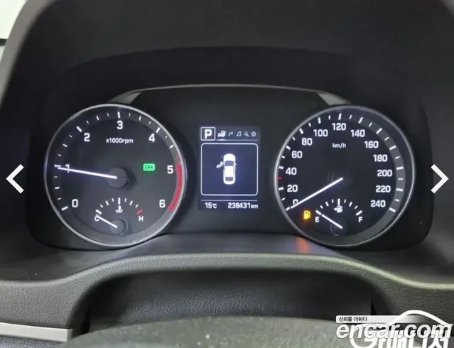 Hyundai Avante 2016 1.6 автомат (гидро), миниатюра 6