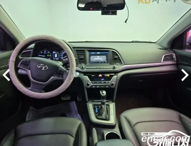 Hyundai Avante 2016 1.6 автомат (гидро), миниатюра 7
