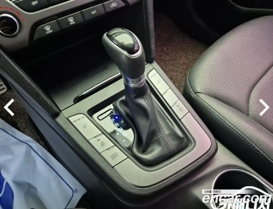 Hyundai Avante 2016 1.6 автомат (гидро), фото 8