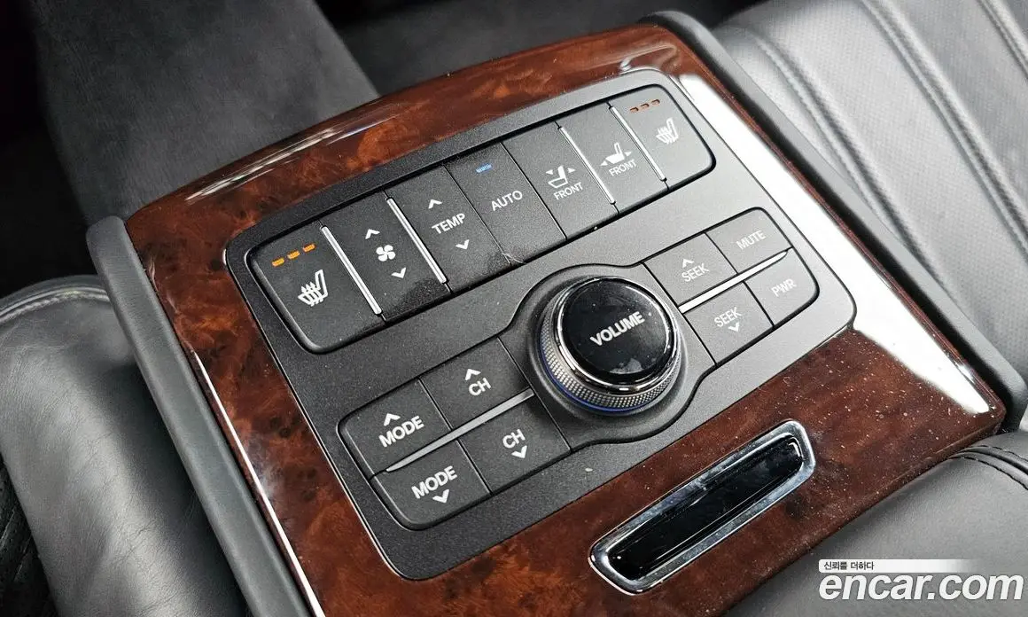 Hyundai Equus 2009 3.8 автомат (гидро), фото 19 Hyundai Equus 2009 3.8 автомат (гидро), фото 19