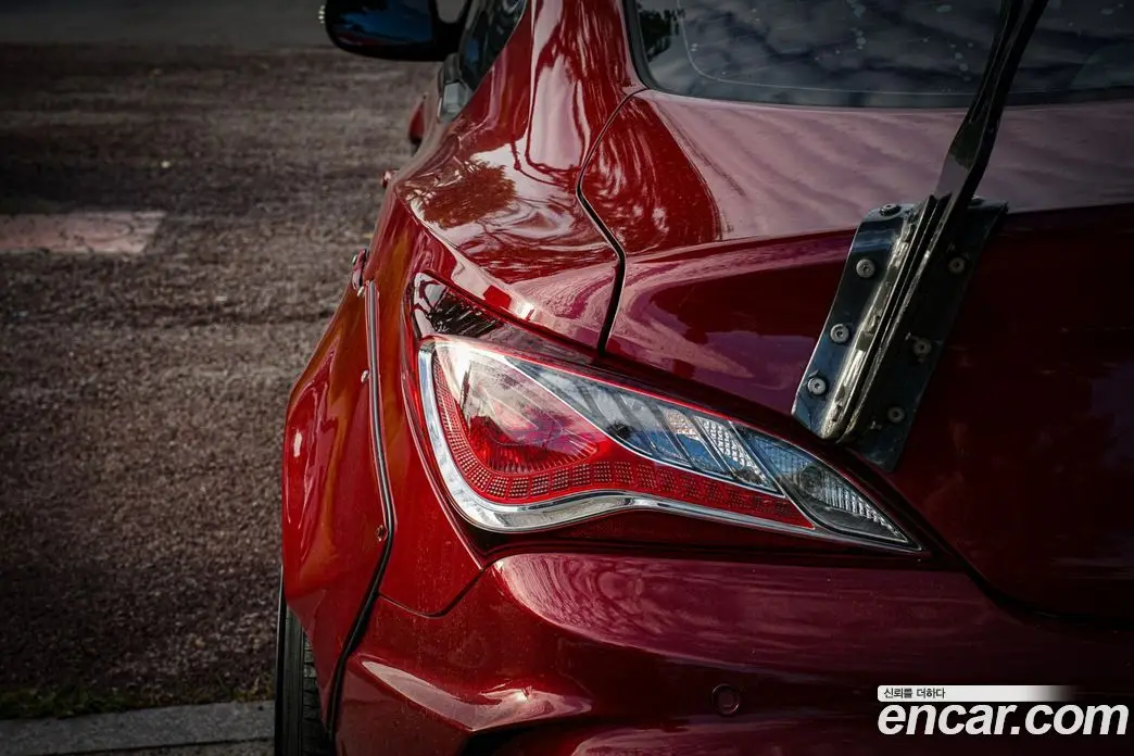Hyundai Genesis 2009 3.8 механика, фото 16
