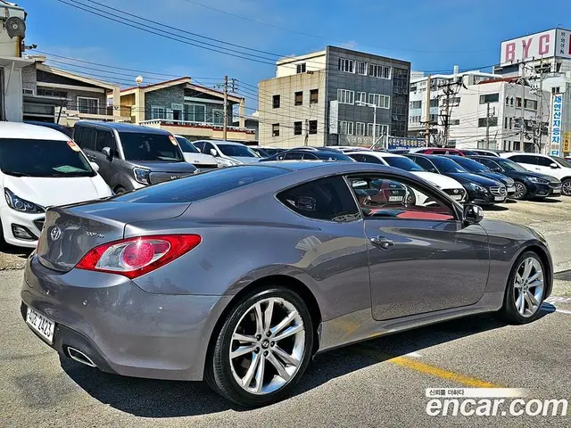 Hyundai Genesis 2011 2.0 автомат (гидро), миниатюра 2