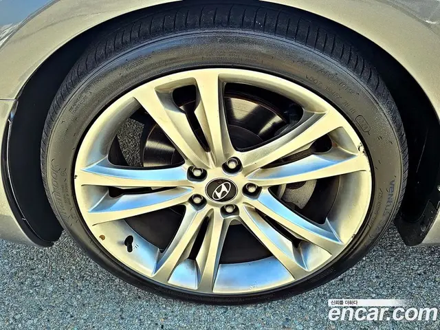 Hyundai Genesis 2011 2.0 автомат (гидро), миниатюра 5