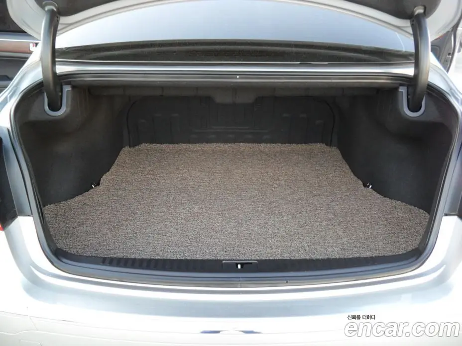 Hyundai Genesis 2012 3.3 автомат (гидро), фото 12