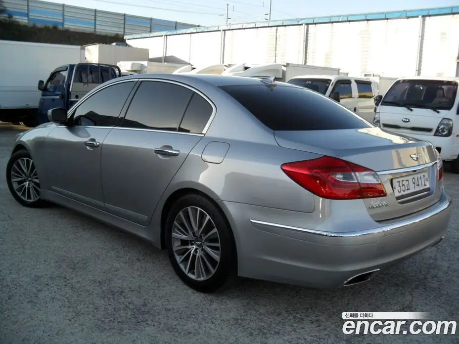 Hyundai Genesis 2012 3.3 автомат (гидро), фото 5