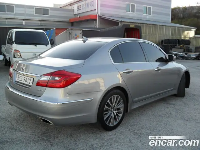 Hyundai Genesis 2012 3.3 автомат (гидро), миниатюра 6