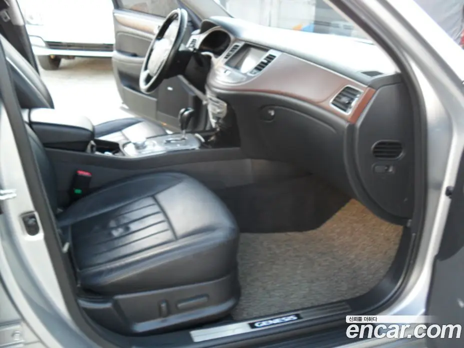 Hyundai Genesis 2012 3.3 автомат (гидро), фото 10