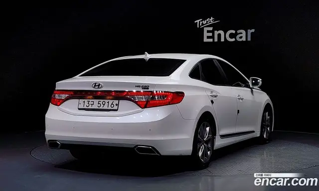 Hyundai Grandeur 2015 2.2 автомат (гидро), миниатюра 2 Hyundai Grandeur 2015 2.2 автомат (гидро), миниатюра 2