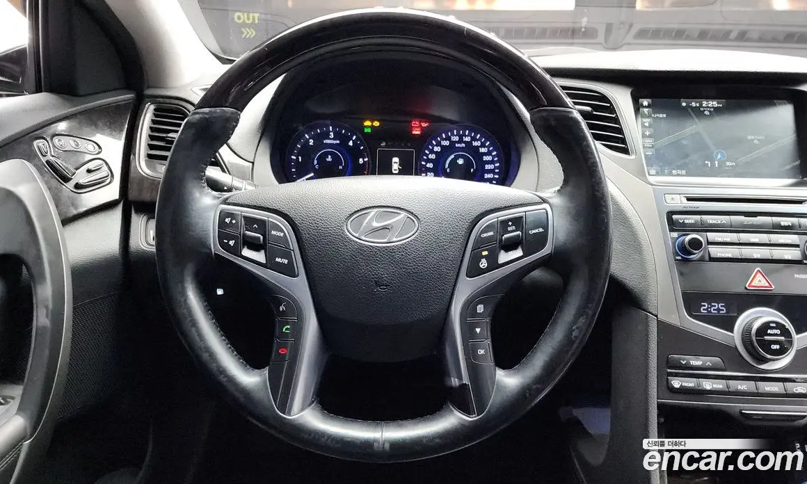 Hyundai Grandeur 2015 2.2 автомат (гидро), фото 13 Hyundai Grandeur 2015 2.2 автомат (гидро), фото 13