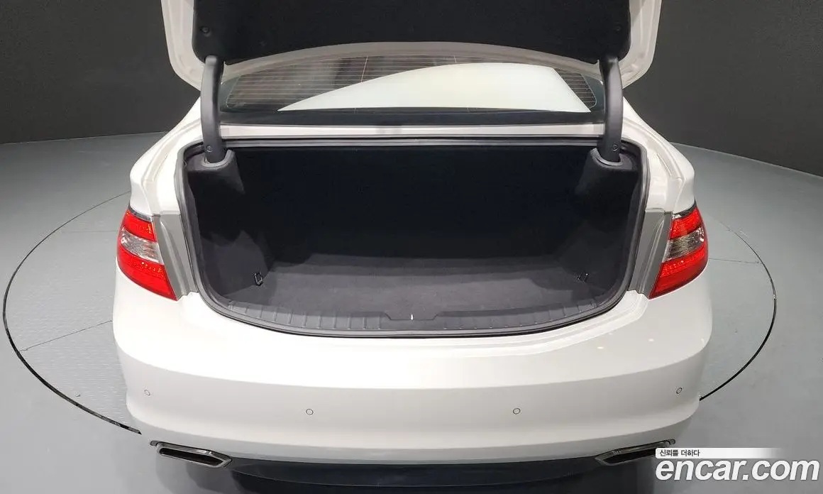 Hyundai Grandeur 2015 2.2 автомат (гидро), фото 20 Hyundai Grandeur 2015 2.2 автомат (гидро), фото 20