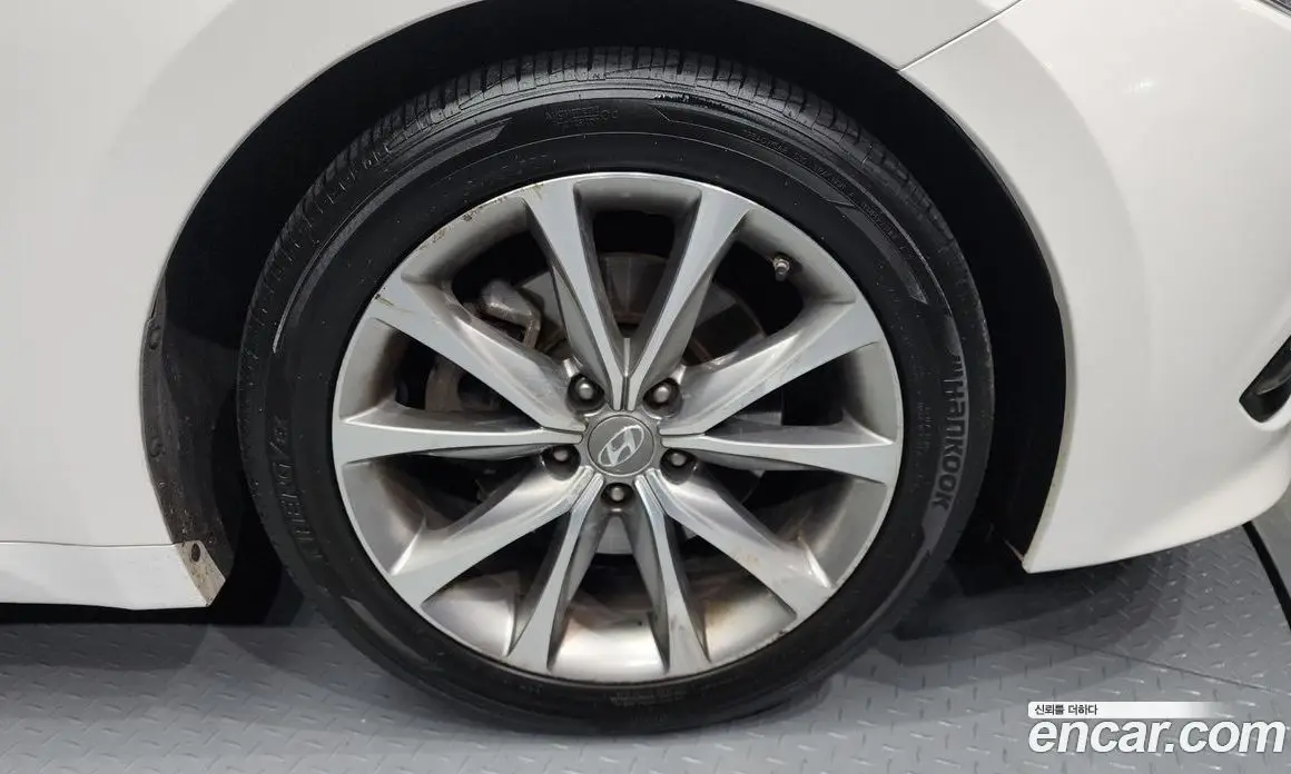 Hyundai Grandeur 2015 2.2 автомат (гидро), фото 5 Hyundai Grandeur 2015 2.2 автомат (гидро), фото 5