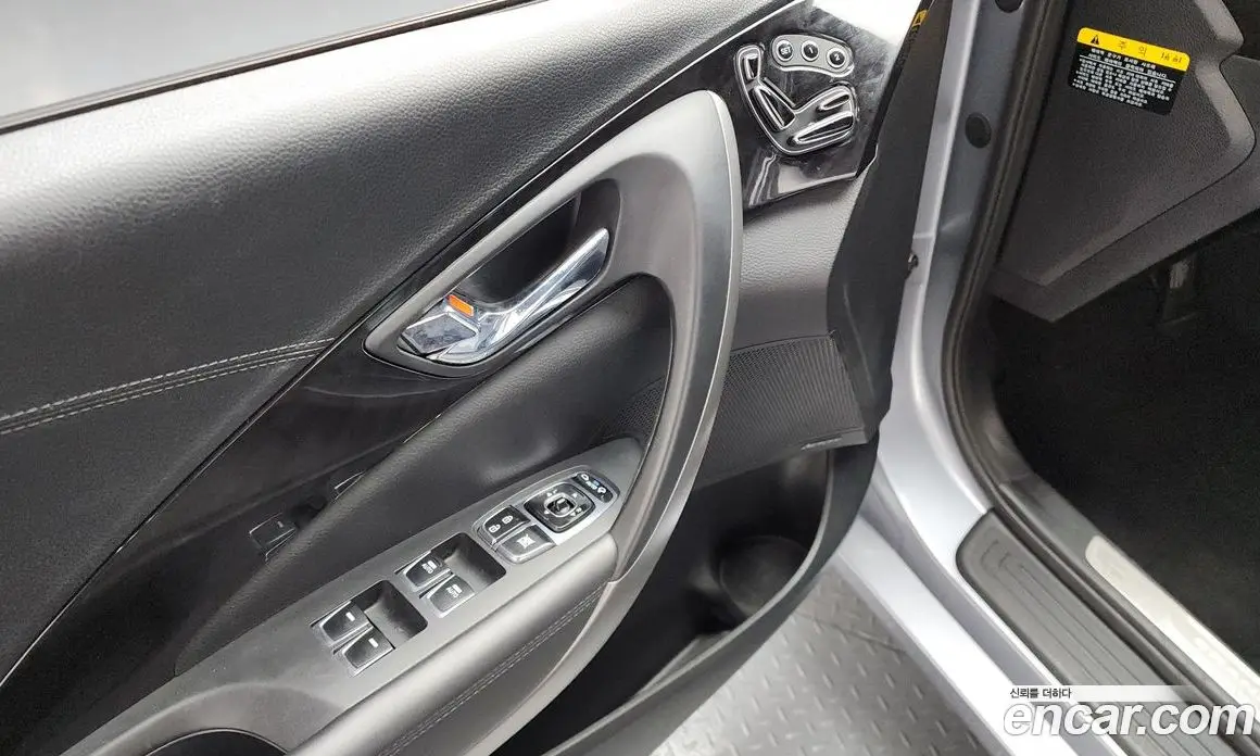 Hyundai Grandeur 2015 2.4 автомат (гидро), фото 18