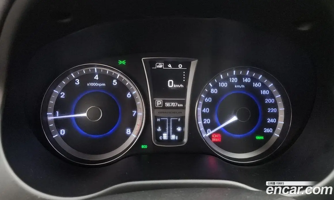 Hyundai Grandeur 2015 2.4 автомат (гидро), фото 8