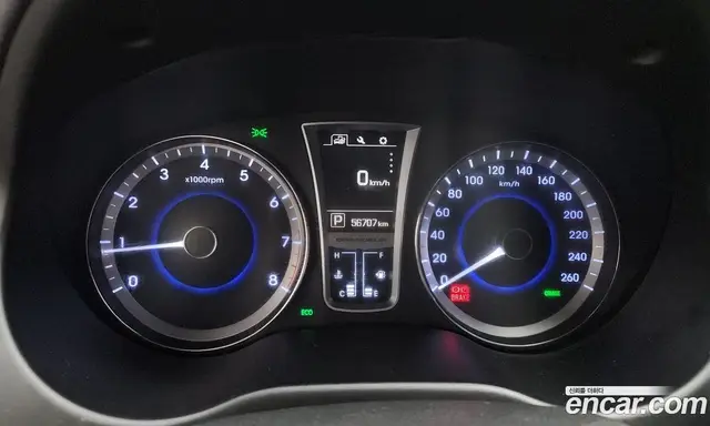 Hyundai Grandeur 2015 2.4 автомат (гидро), миниатюра 8