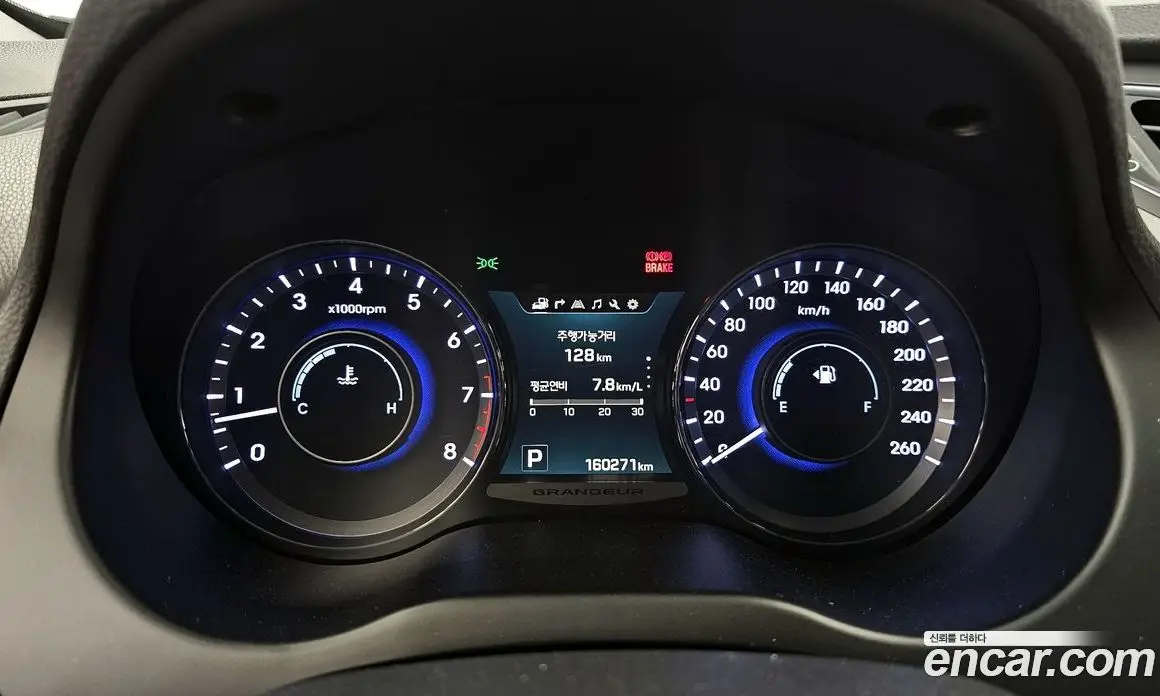 Hyundai Grandeur 2015 3.0 автомат (гидро), фото 11