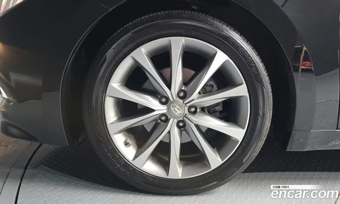 Hyundai Grandeur 2016 3.0 автомат (гидро), фото 5