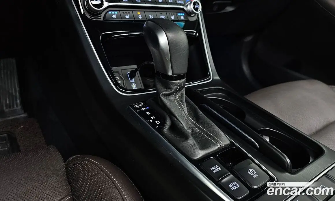 Hyundai Grandeur 2017 2.4 автомат (гидро), фото 12