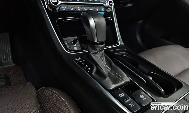 Hyundai Grandeur 2017 2.4 автомат (гидро), миниатюра 12