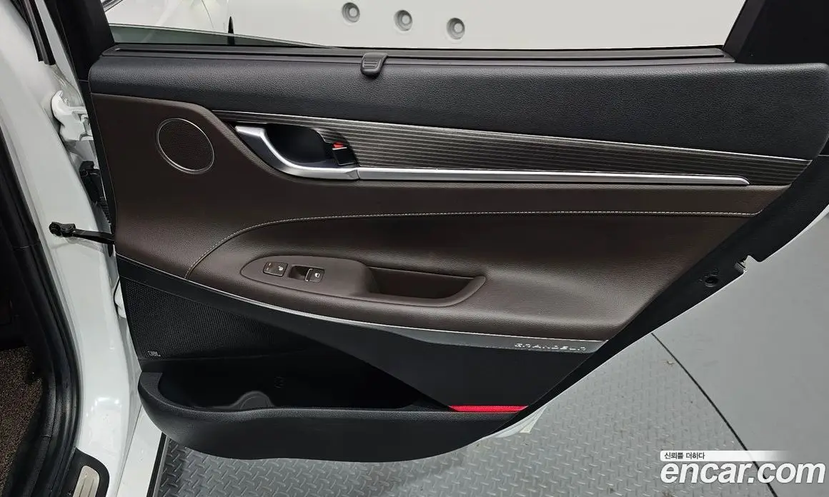 Hyundai Grandeur 2017 2.4 автомат (гидро), фото 15