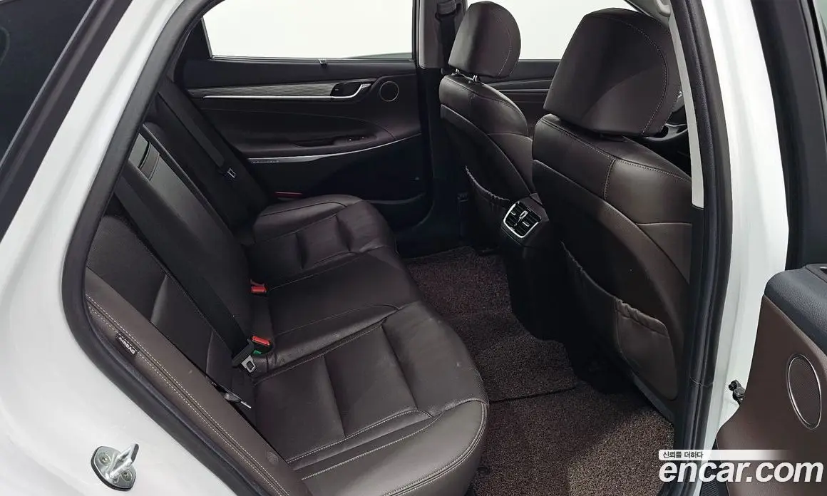 Hyundai Grandeur 2017 2.4 автомат (гидро), фото 18