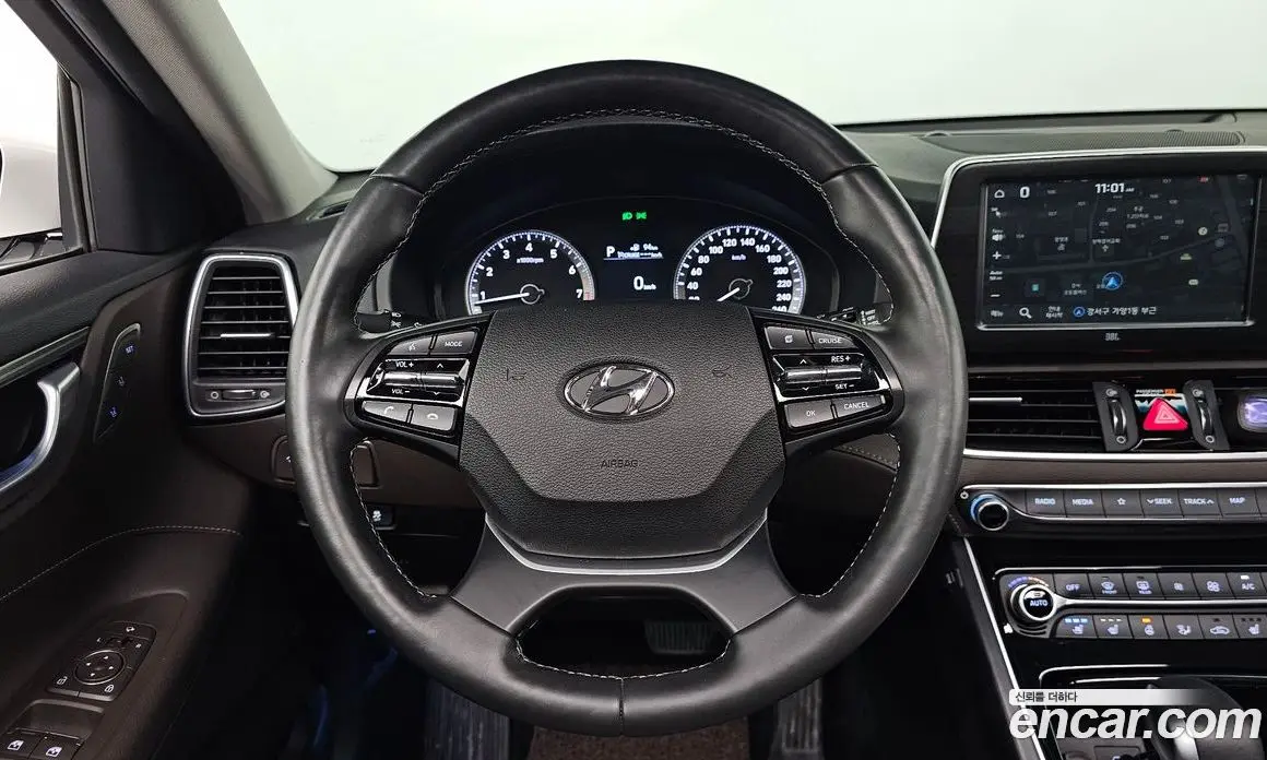Hyundai Grandeur 2017 2.4 автомат (гидро), фото 19