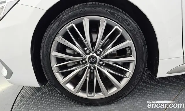 Hyundai Grandeur 2017 2.4 автомат (гидро), миниатюра 5