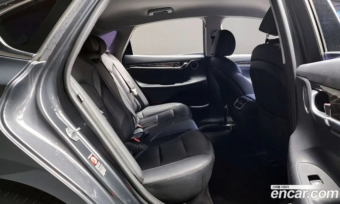 Hyundai Grandeur 2017 3.0 автомат (гидро), фото 11