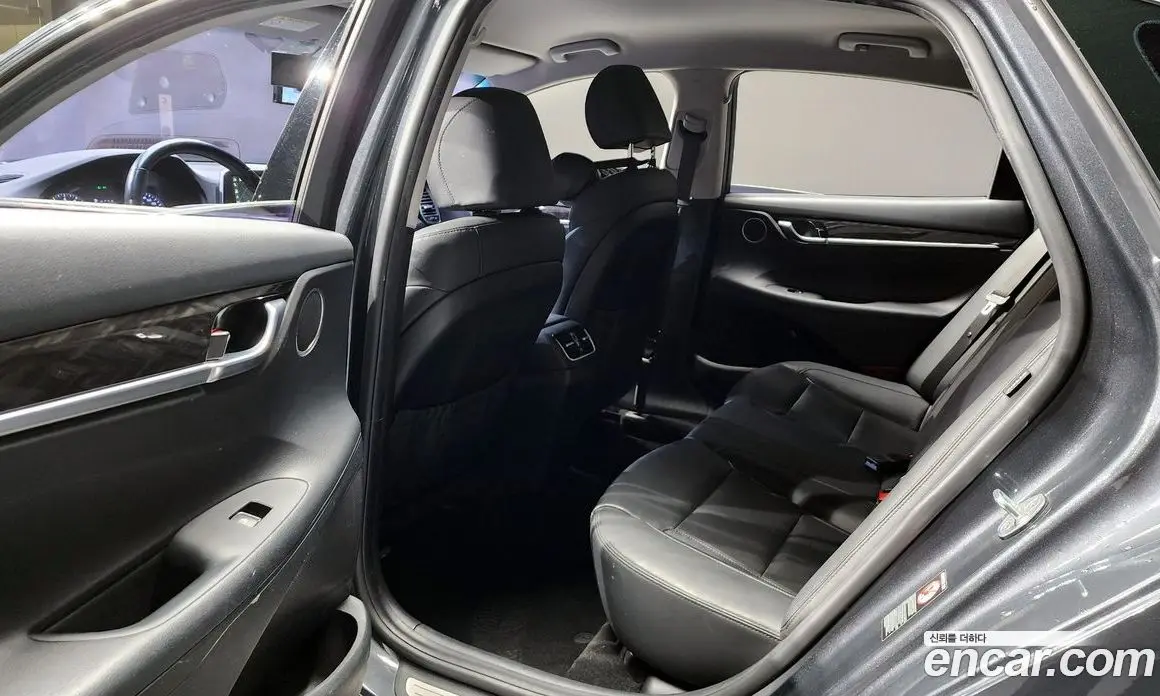 Hyundai Grandeur 2017 3.0 автомат (гидро), фото 12