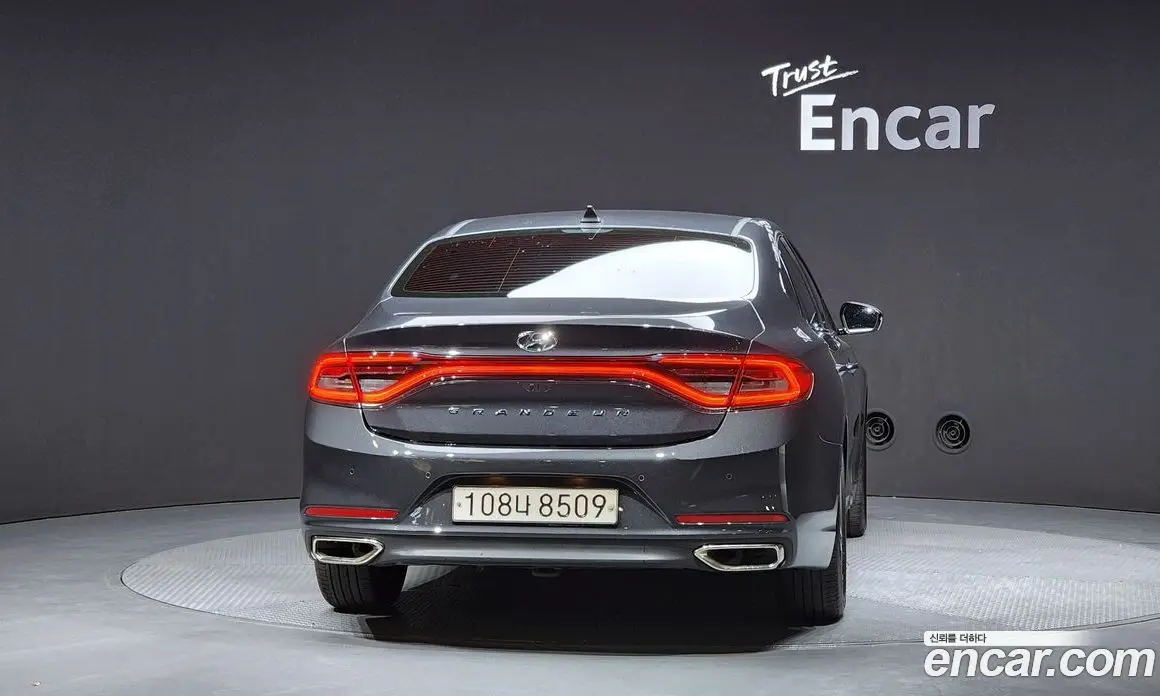 Hyundai Grandeur 2017 3.0 автомат (гидро), фото 4