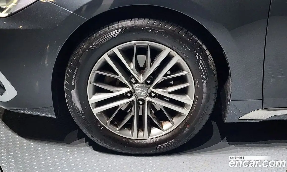 Hyundai Grandeur 2017 3.0 автомат (гидро), фото 5