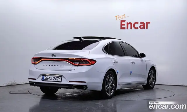 Hyundai Grandeur 2017 2.2 автомат (гидро), миниатюра 2