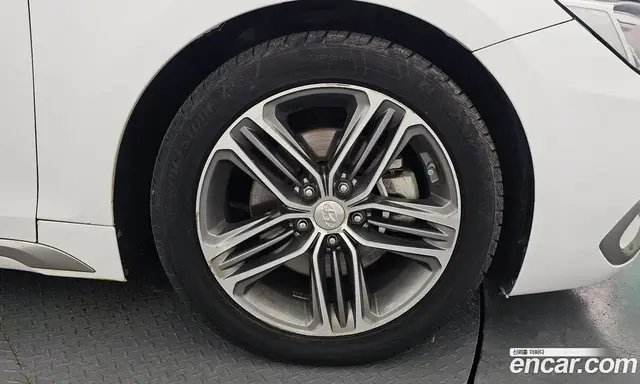 Hyundai Grandeur 2017 2.2 автомат (гидро), миниатюра 5
