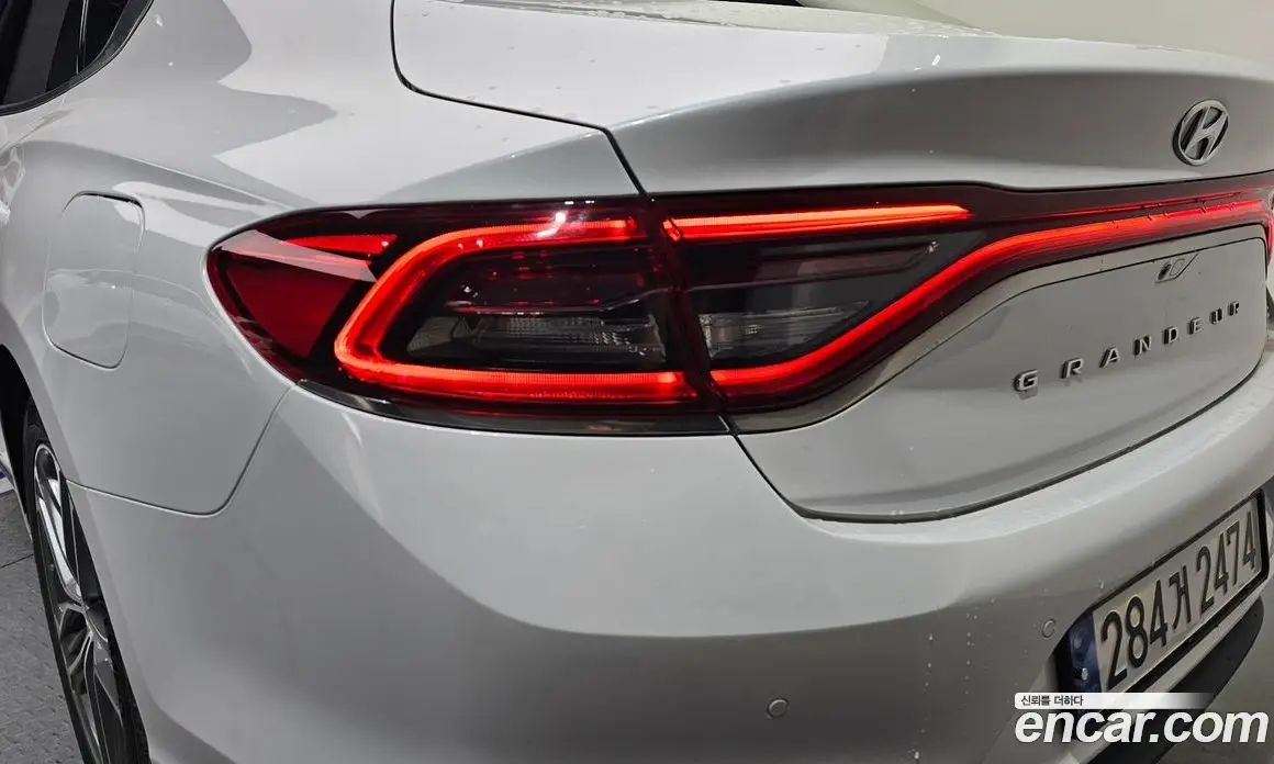 Hyundai Grandeur 2017 2.2 автомат (гидро), фото 9