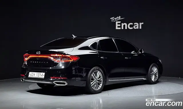 Hyundai Grandeur 2017 2.4 автомат (гидро), миниатюра 2 Hyundai Grandeur 2017 2.4 автомат (гидро), миниатюра 2