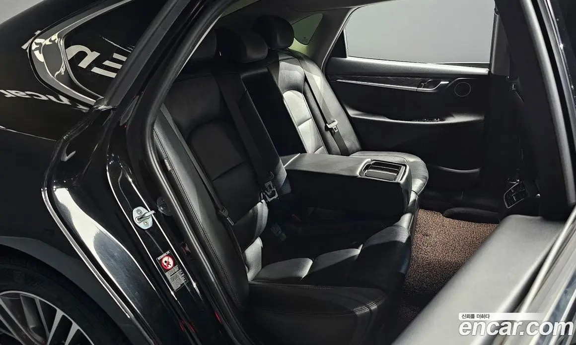 Hyundai Grandeur 2017 2.4 автомат (гидро), фото 17 Hyundai Grandeur 2017 2.4 автомат (гидро), фото 17