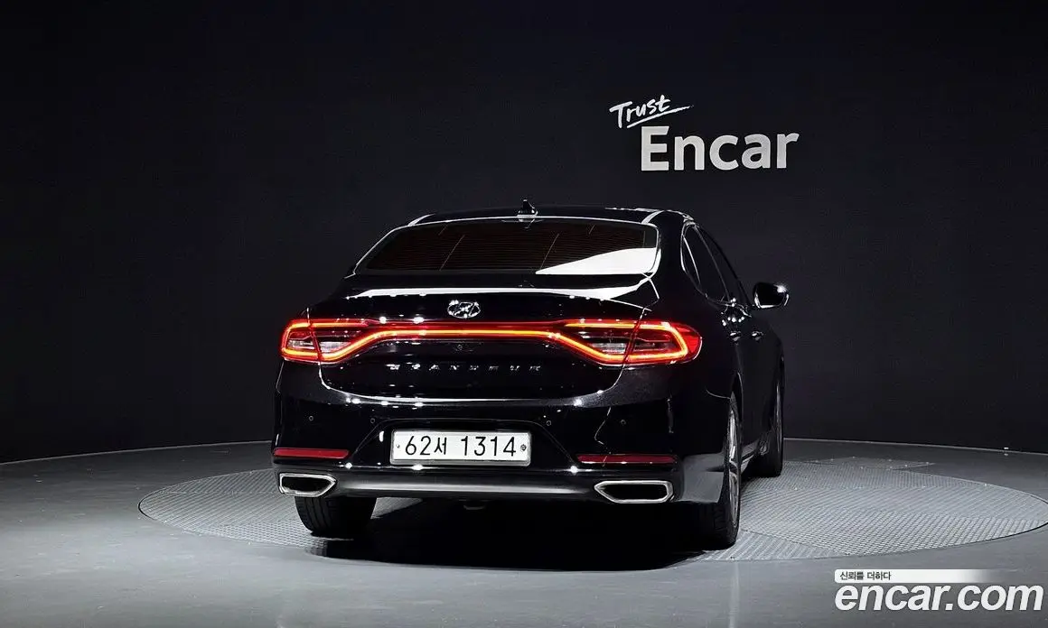 Hyundai Grandeur 2017 2.4 автомат (гидро), фото 4 Hyundai Grandeur 2017 2.4 автомат (гидро), фото 4