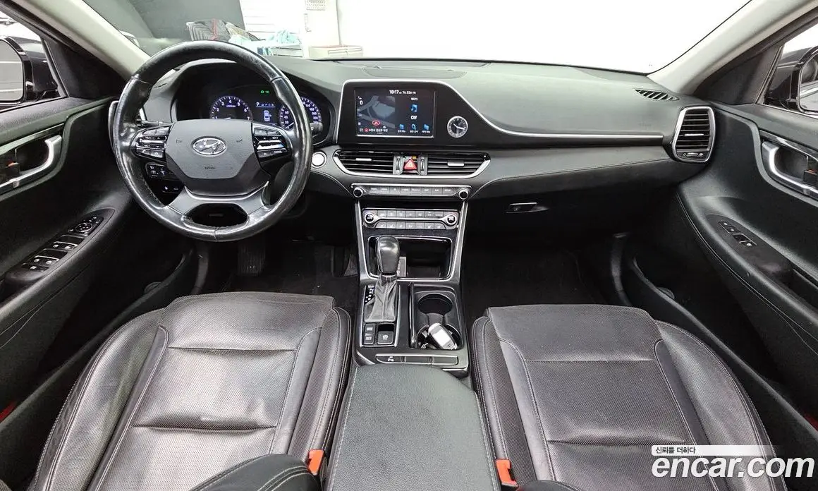 Hyundai Grandeur 2017 3.0 автомат (гидро), фото 7