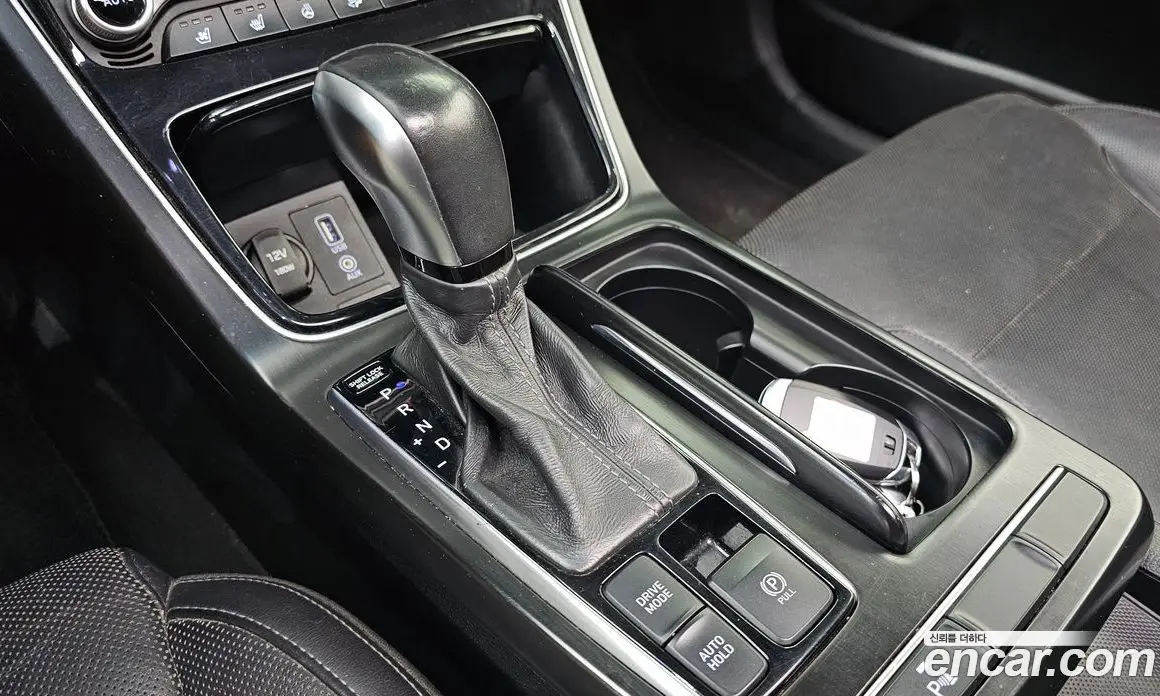 Hyundai Grandeur 2017 3.0 автомат (гидро), фото 9