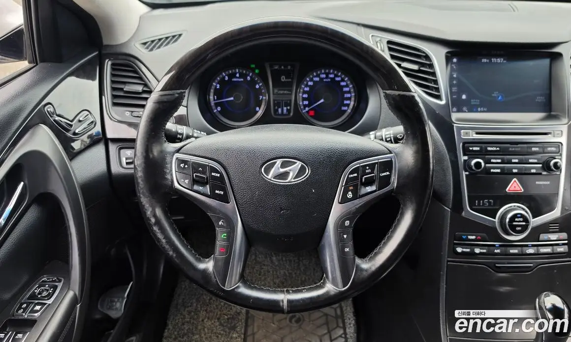 Hyundai Grandeur 2017 3.0 автомат (гидро), фото 13