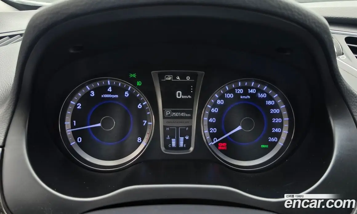 Hyundai Grandeur 2017 3.0 автомат (гидро), фото 8