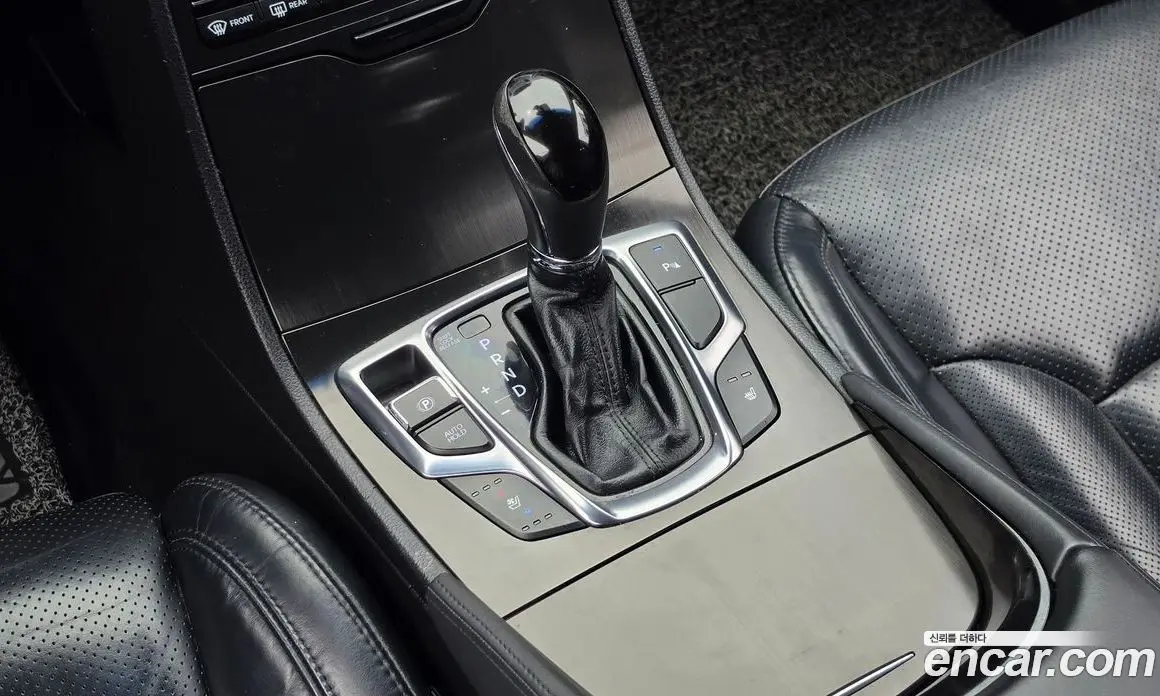 Hyundai Grandeur 2017 3.0 автомат (гидро), фото 9