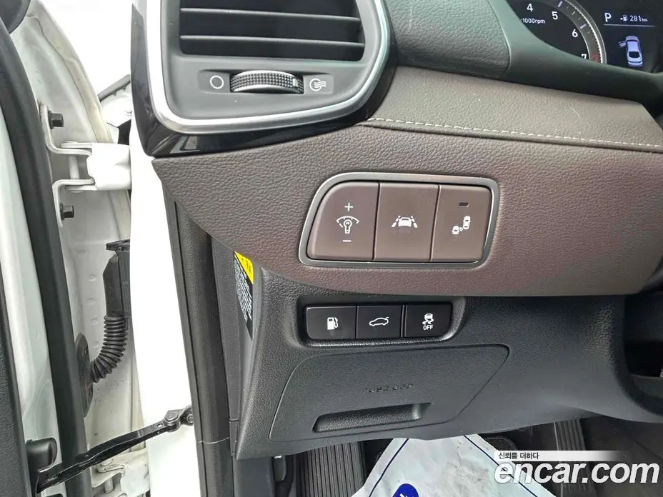 Hyundai Grandeur 2018 2.4 автомат (гидро), фото 13