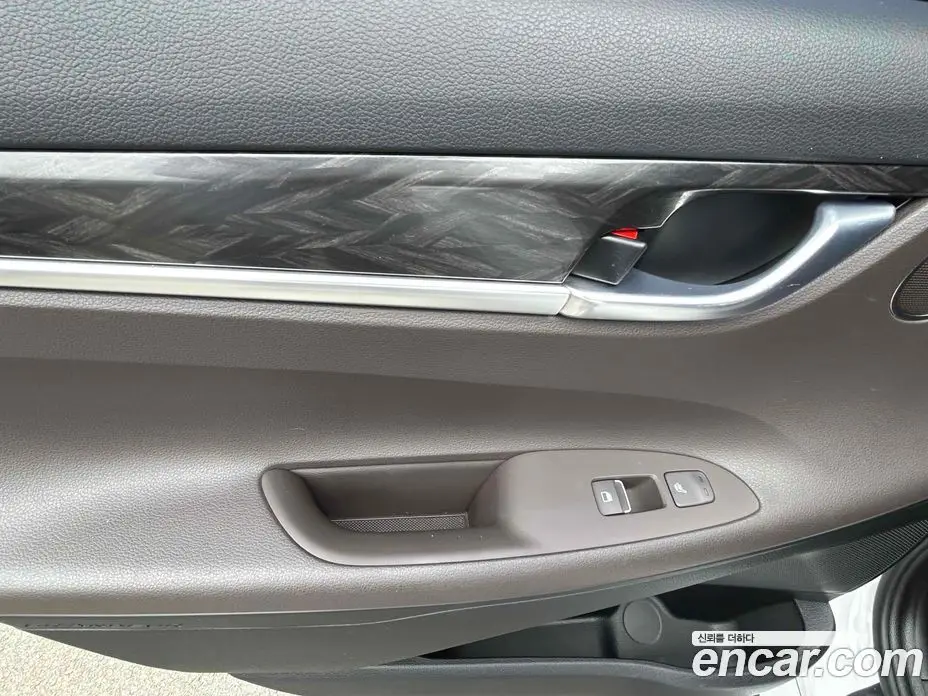 Hyundai Grandeur 2018 2.4 автомат (гидро), фото 15