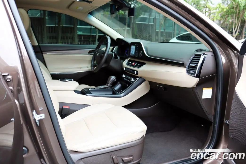 Hyundai Grandeur 2018 2.4 автомат (гидро), фото 16