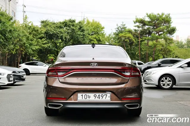 Hyundai Grandeur 2018 2.4 автомат (гидро), миниатюра 5