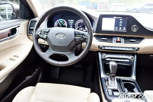 Hyundai Grandeur 2018 2.4 автомат (гидро), миниатюра 10