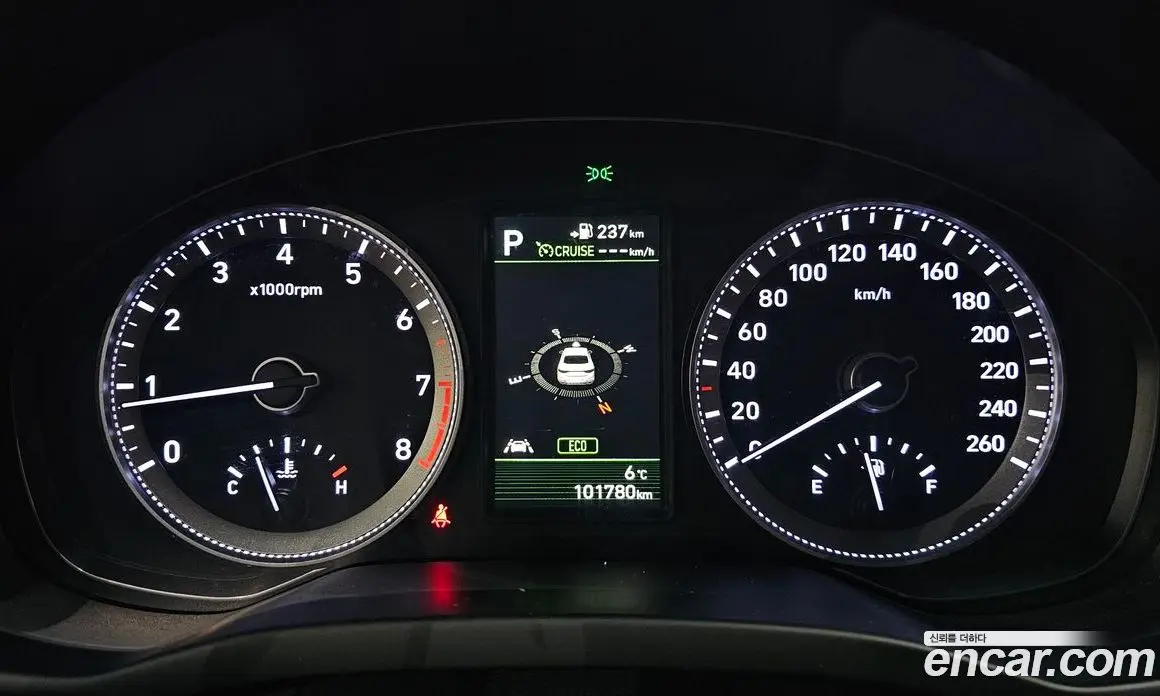 Hyundai Grandeur 2018 2.4 автомат (гидро), фото 8