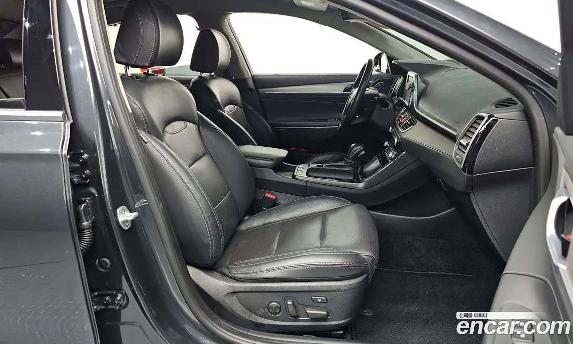 Hyundai Grandeur 2018 2.4 автомат (гидро), фото 10