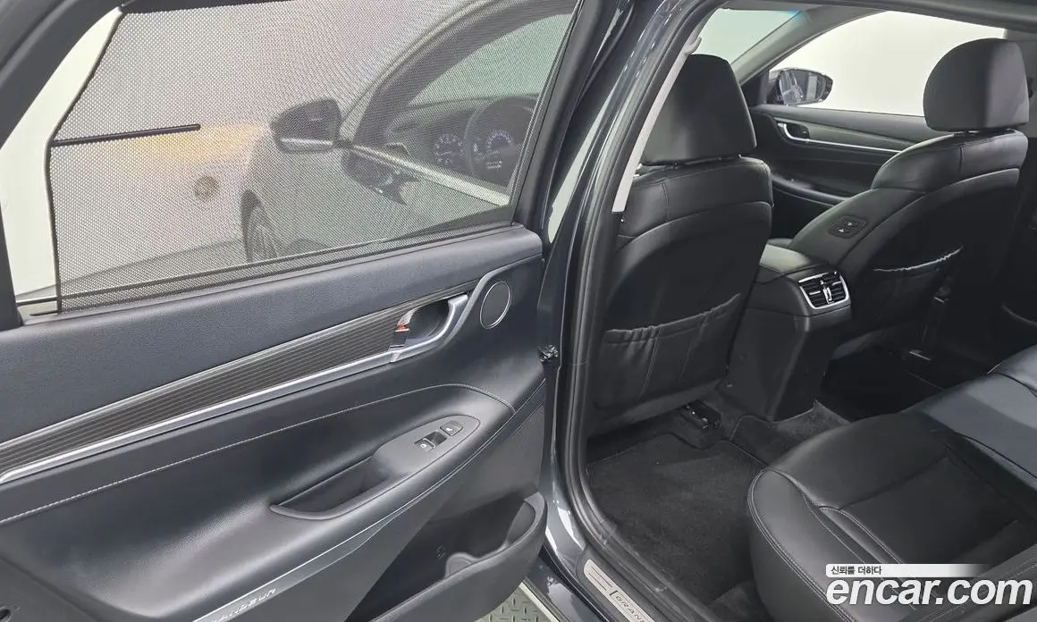 Hyundai Grandeur 2018 2.4 автомат (гидро), фото 18